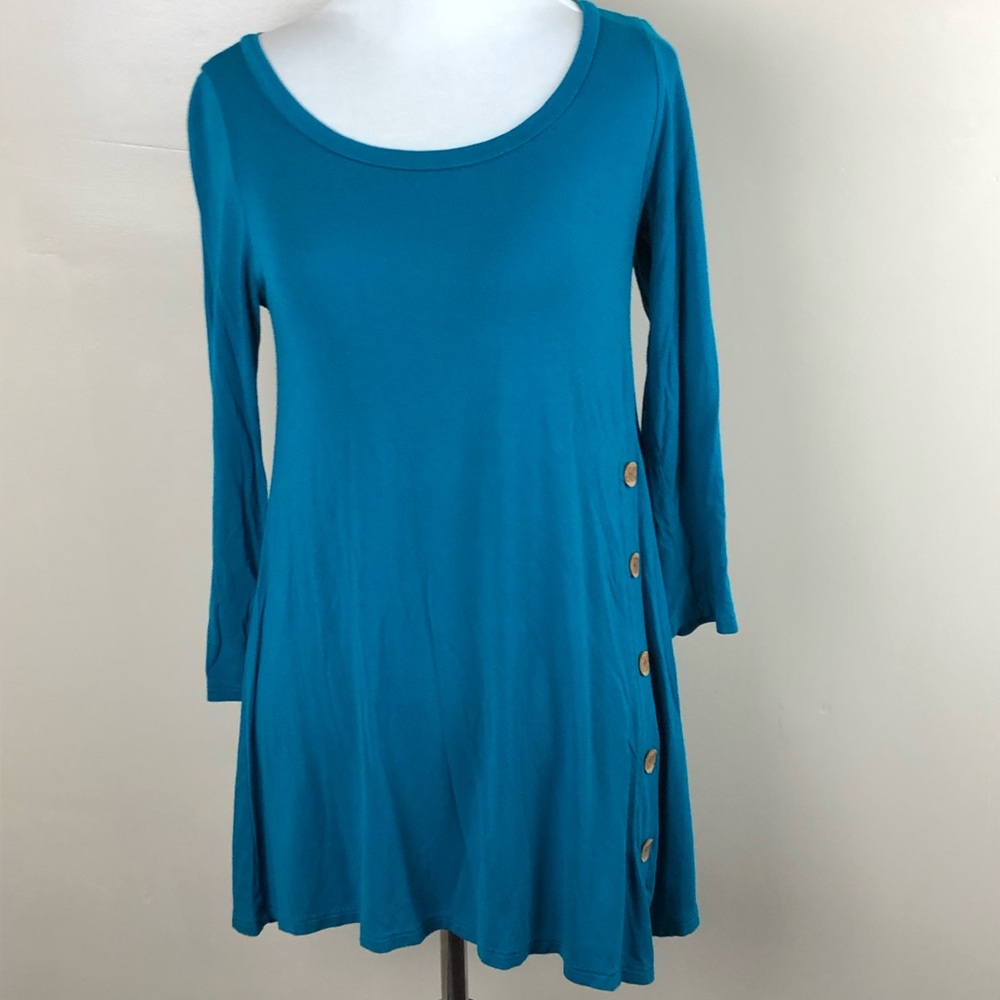 Emerald Button Detail Long Sleeve Tee Size Small - Picture 2 of 6
